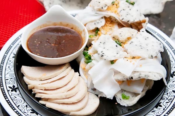 Bánh tráng đập món ăn Đà Nẵng độc đáo